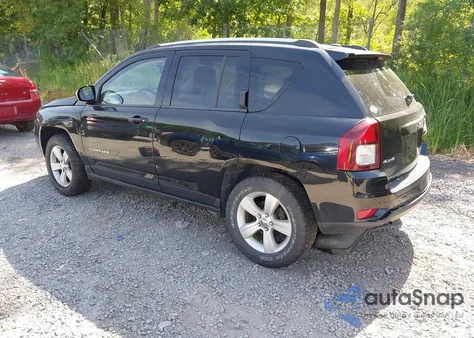 2014 Jeep Compass Latitude z USA, uszkodzony, nr VIN 1C4NJDEB9ED784604